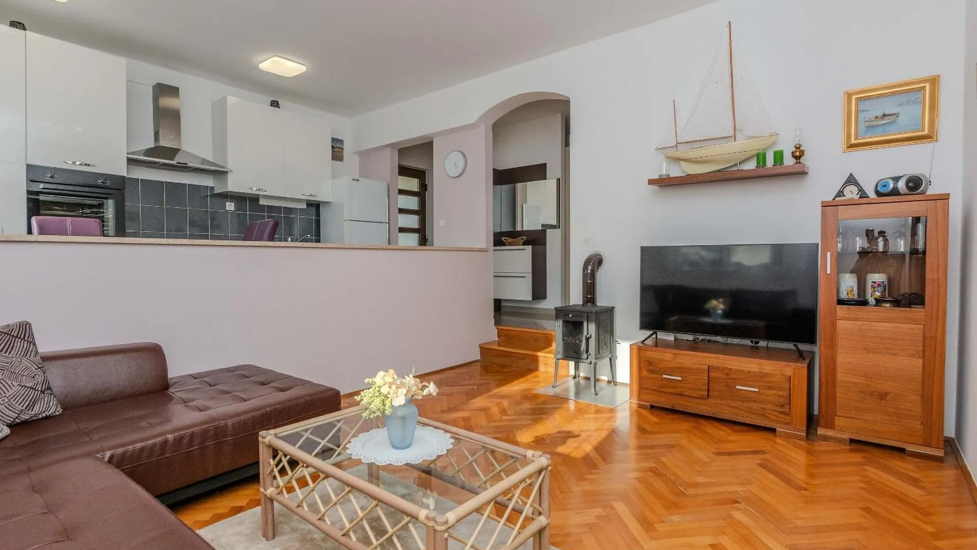 Дом отдыха Вилла House Suric Привлака